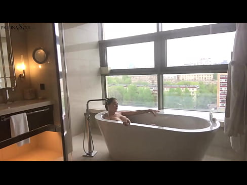 ❤️ Une énorme nana se branlant passionnément la chatte dans la salle de bains ❌ Vidéo de sexe at fr.pornoxlxx.ru ❌